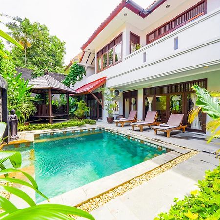 Villa Mica - Kuta - 5 Bedrooms - 5 Bathrooms - Great Location Luaran gambar